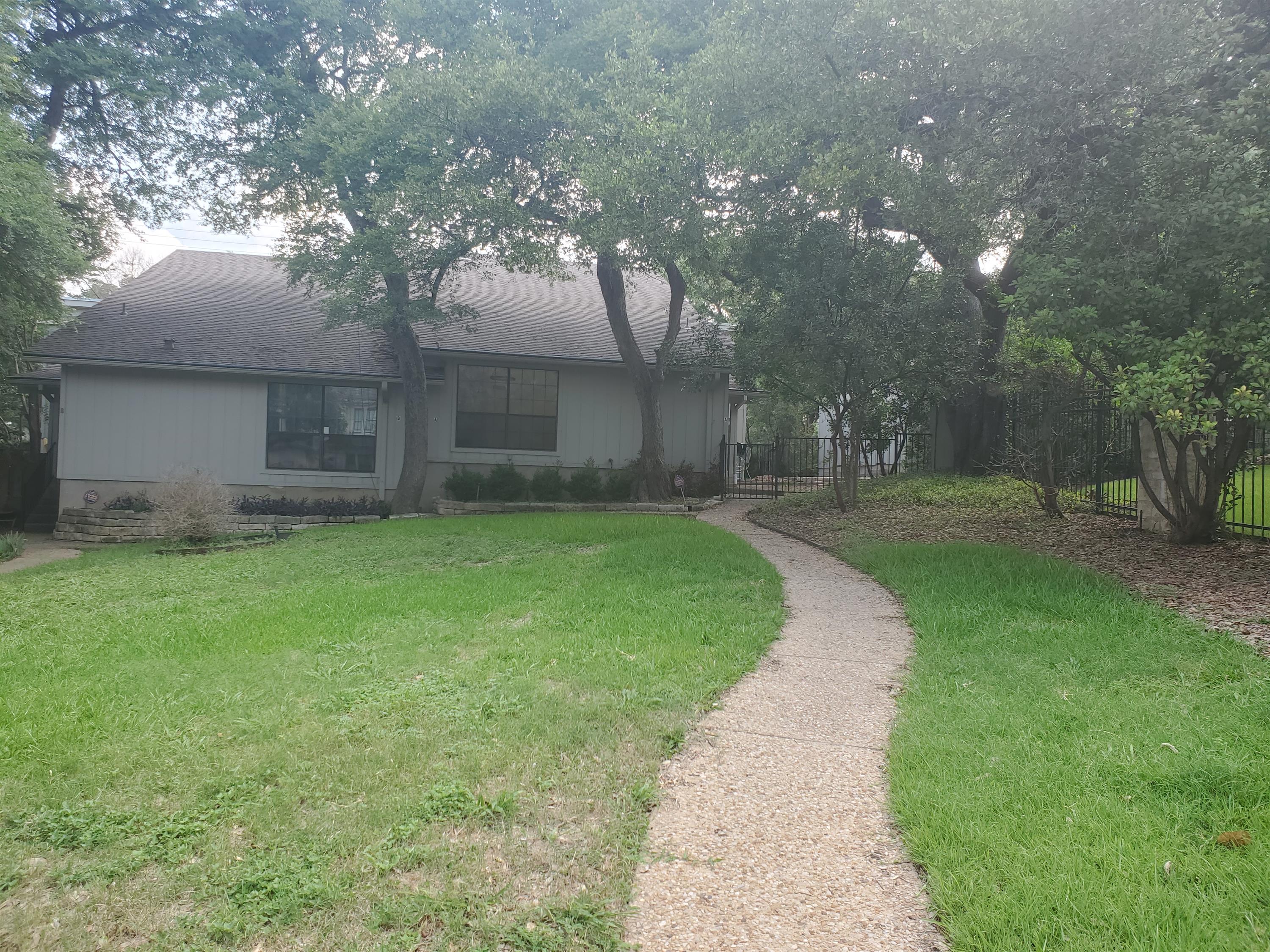 3000 Maywood Circle - A